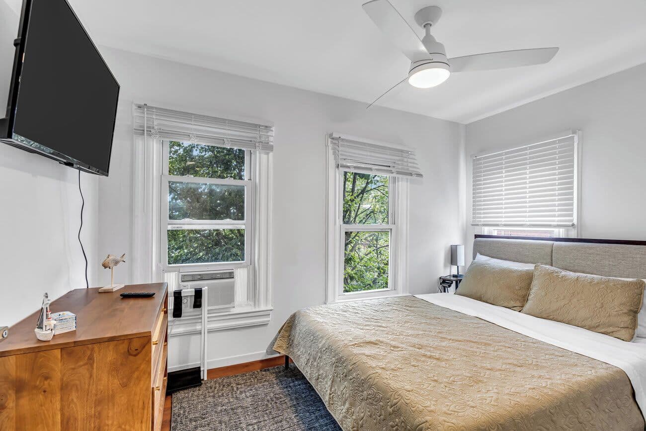 Fully Renovated 2 Bedroom Penthouse Beach Suite #6