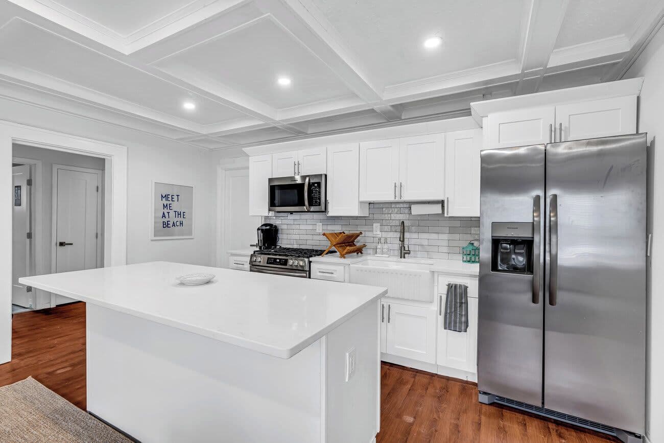 Fully Renovated 2 Bedroom Ocean Grove Beach Apt. 1